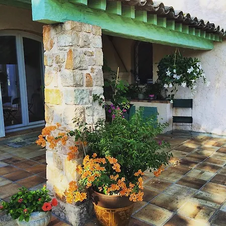 Bed & Breakfast Charme Et Detente 3*